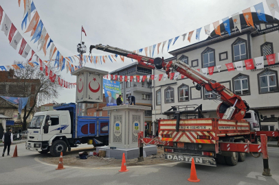 İVRİNDİ’NİN SAAT KULESİ TAMAMLANIYOR