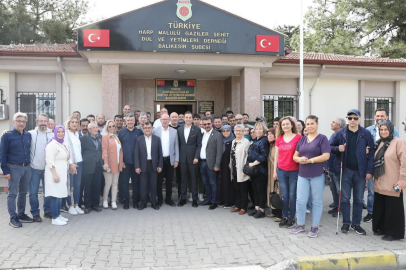 AHMET AKIN İLK ZİYARETİNİ ŞEHİT YAKINLARI VE GAZİLERE YAPTI