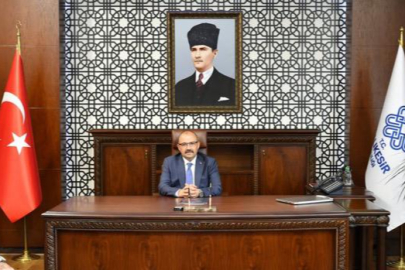 İSMAİL USTAOĞLU’NDAN KADİR GECESİ MESAJI