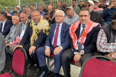 BURHANİYE HEYETİ GÖMEÇ’TE YAĞLI GÜREŞLERİ İZLEDİ