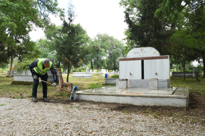 BÜYÜKŞEHİR, PLANLI BİR ŞEKİLDE MEZARLIKLARI TEMİZLEYECEK