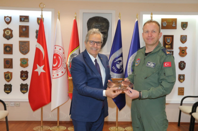 BANDIRMA BELEDİYESİ’NDEN 6. ANA JET ÜSSÜ'NE ZİYARET