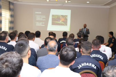 JANDARMA KOMUTANLIĞI PERSONELİNE “ENDEMİK BİTKİLER” KONFERANSI