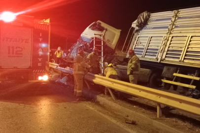 BANDIRMA LİMAN KAVŞAĞINDA KAZA, 1 YARALI