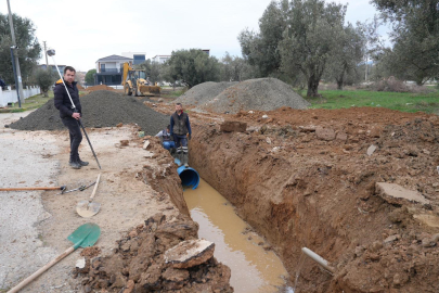 BURHANİYE’DE YARIM ASIRLIK KANALİZASYON HATTI YENİLENİYOR