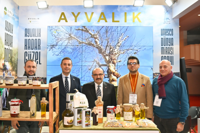 VALİ USTAOĞLU, EMITT’TE BALIKESİR STANDINI ZİYARET ETTİ