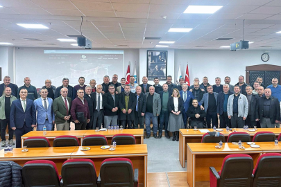KIRSAL MAHALLENİN MUHTARLARIYLA HİZMETLER KONUŞULDU