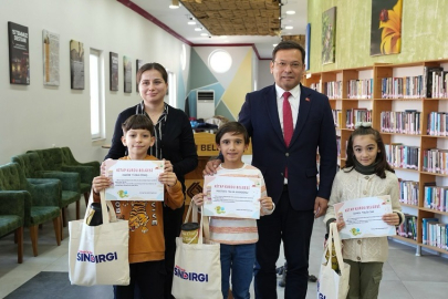 SINDIRGI’DA EN ÇOK KİTAP OKUYAN ÖĞRENCİLER ÖDÜLLENDİRİLDİ