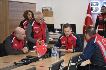 AKIN: "TAM KADRO SAHADAYIZ"