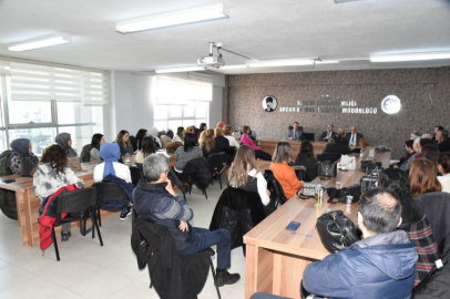 MÜDÜR DEMİR, BAĞIMLILIKLA MÜCADELE EĞİTİMİNİ ZİYARET ETTİ