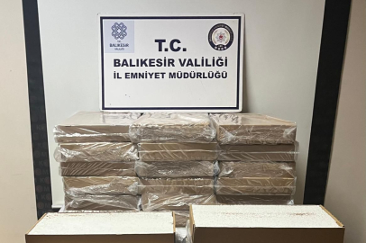 EDREMİT'TE KAÇAK SİGARA OPERASYONU