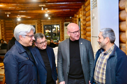 CHP’Lİ VEKİL SERKAN SARI, ALTIEYLÜL’DE VATANDAŞLARLA BULUŞTU