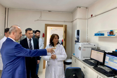 MÜDÜR DÜZGÜN, GIDA KONTROL LABORATUVARI ÇALIŞMALARINI İNCELEDİ