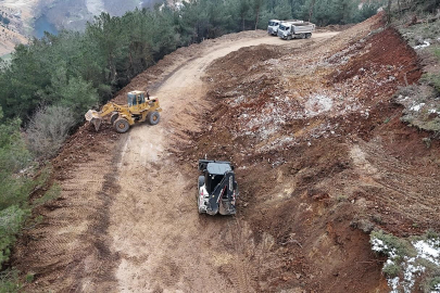 BALYA’DA ULAŞIM KOLAYLIĞI İÇİN YOL GENİŞLETME ÇALIŞMALARINA START VERİLDİ