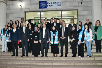 ÖZALP VE AKSAKAL, İFTARINI ÜNİVERSİTELİLERLE YAPTI
