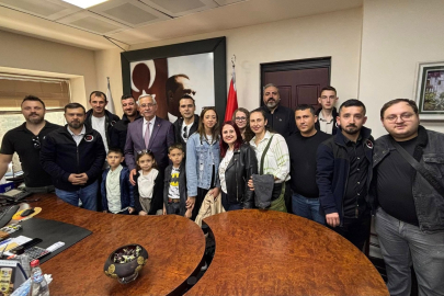 BAŞKAN KARIŞIK, VATANDAŞLARLA BAYRAMLAŞTI
