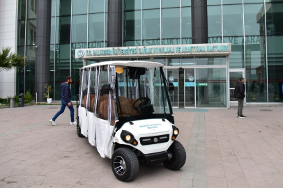 BAÜN HASTANESİ’NE “MİNİ RİNG ARACI VE TEMİZLİK ROBOTU”