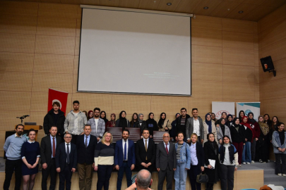 BAÜN’DE 61’İNCİ KÜTÜPHANE HAFTASI “ÜRETKEN KÜTÜPHANELER” PANELİYLE KUTLANDI