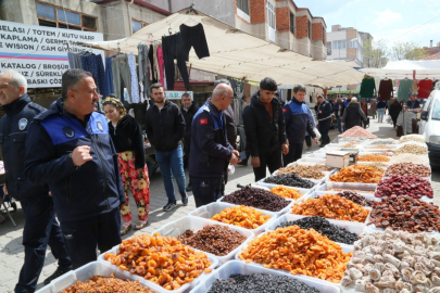 EDREMİT’TE PAZAR YERLERİNDE GÜVENLİK VE HİJYEN DENETİMLERİ