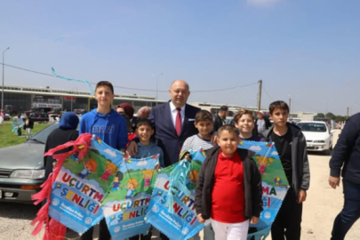 GÖNEN’DE 23 NİSAN COŞKUSU UÇURTMALARLA GÖKYÜZÜNE TAŞINDI