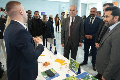 BANDIRMA’NIN ÖĞRENCİLERİ LOGITRADE 2025 ZİRVESİNDE SEKTÖRLE TANIŞTI