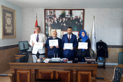 BANDIRMA MÜFTÜLÜĞÜNDE BAŞARI BELGELERİ SAHİPLERİNİ BULDU