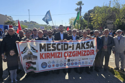 BANDIRMA, FİLİSTİN İÇİN AYAKTAYDI
