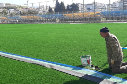 ERDEK’TE HALI SAHA VE TENİS KORTLARI YENİLENDİ