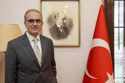 REKTÖR BOZ, ANNELER GÜNÜ’NÜ KUTLADI