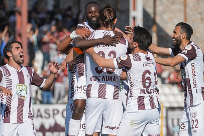 BANDIRMASPOR SÜPER LİGE BİR ADIM DAHA YAKLAŞTI