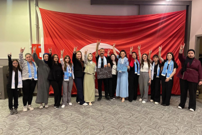 BANDIRMA'DA “TÜRK GENÇLİK ŞÖLENİ” COŞKUSU