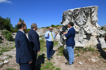 KYZİKOS KAZI ALANI’NA ÜST DÜZEY ZİYARET