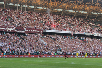 BANDIRMASPOR TARAFTARLAR DERNEĞİ'NDEN KENETLENME ÇAĞRISI