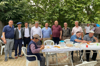 PALAZ, KÖY HAYIRLARINDA GÖNENLİLERLE BULUŞTU