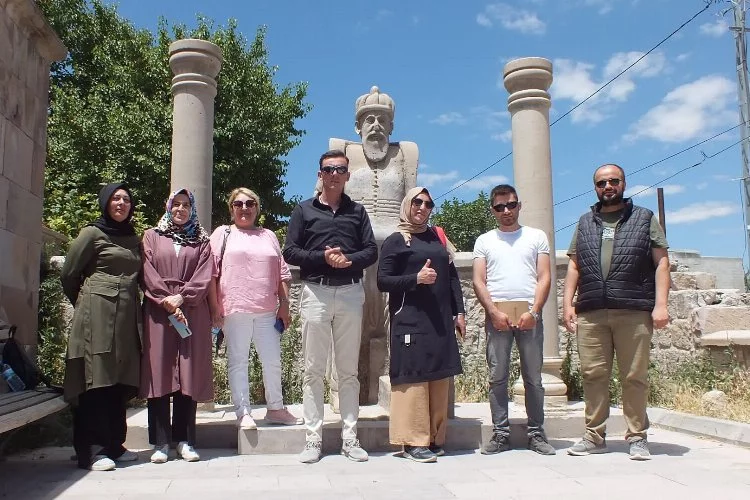 Büyükşehir'in kursiyerleri Kayseri'yi keşfediyor