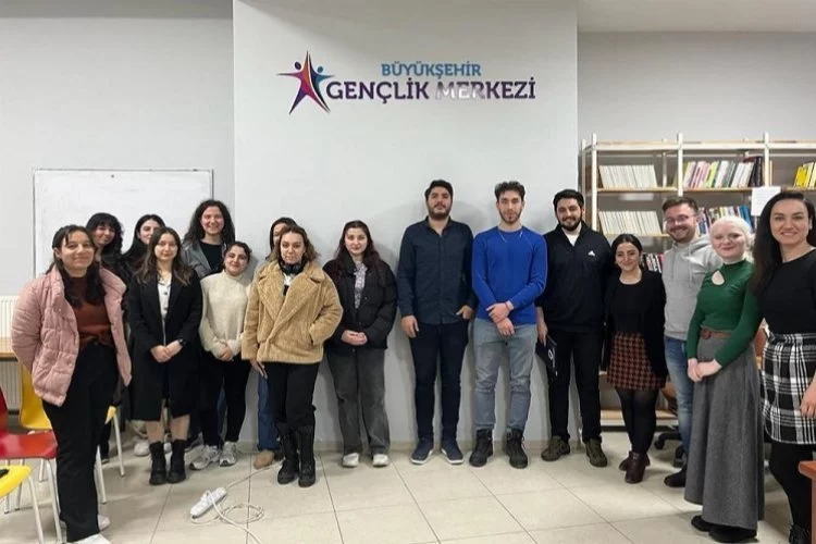 Eskişehir Büyükşehir'de gençler için gönüllülük projesi