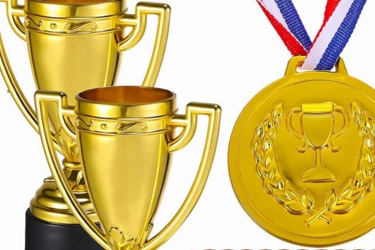 Nilüfer Belediyesi Kupa ve Madalya Alacak 