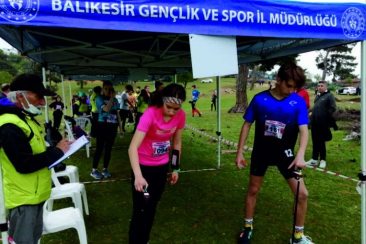 Türkiye Oryantiring Şampiyonası Uzun Mesafe Etabı Havran’da Yapıldı